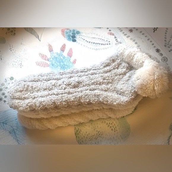 Anthropologie- Lemon Pom Cable Knit Socks - Picture 3 of 4